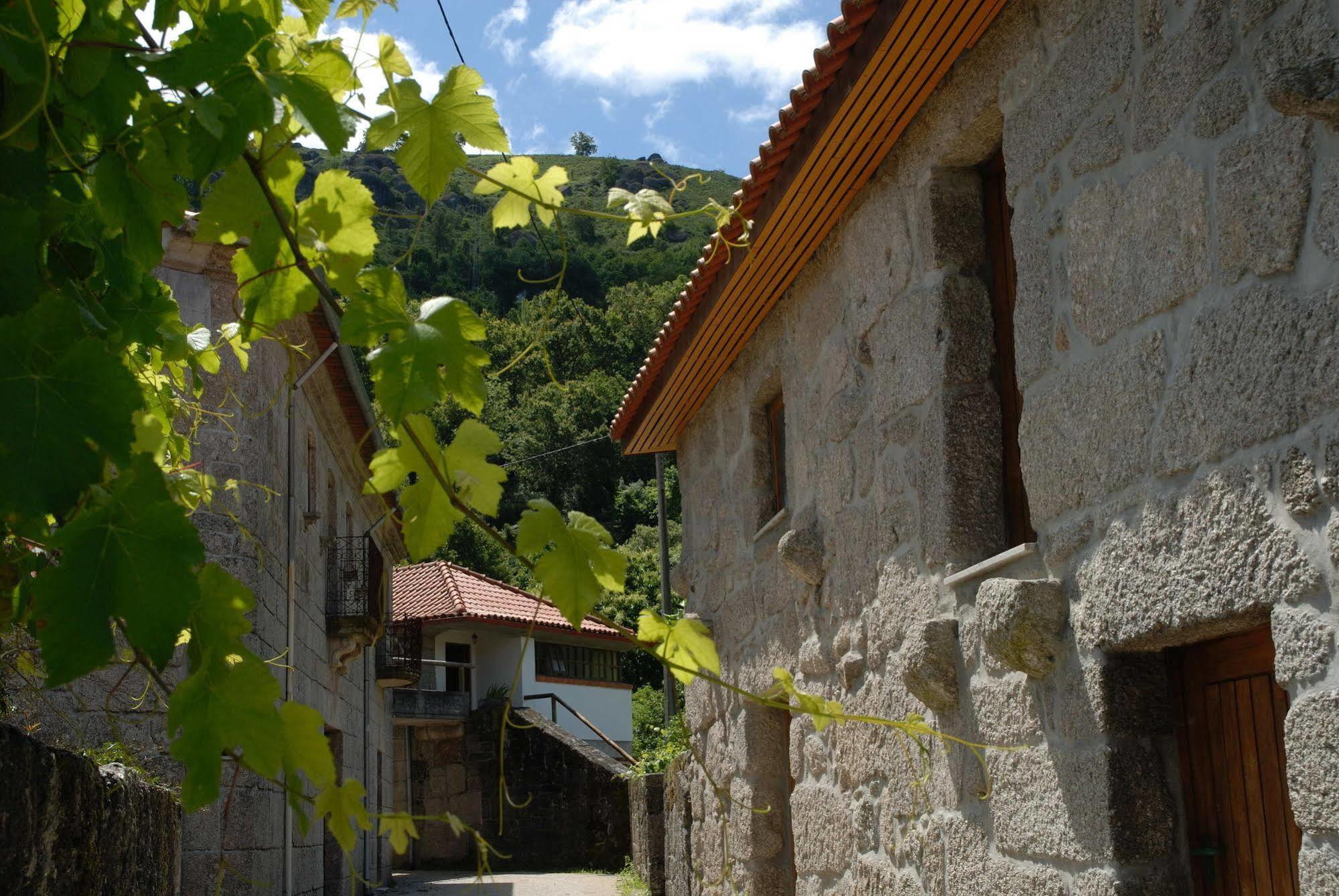 Aldeia Turistica De Louredo Vendégház Vieira do Minho Kültér fotó
