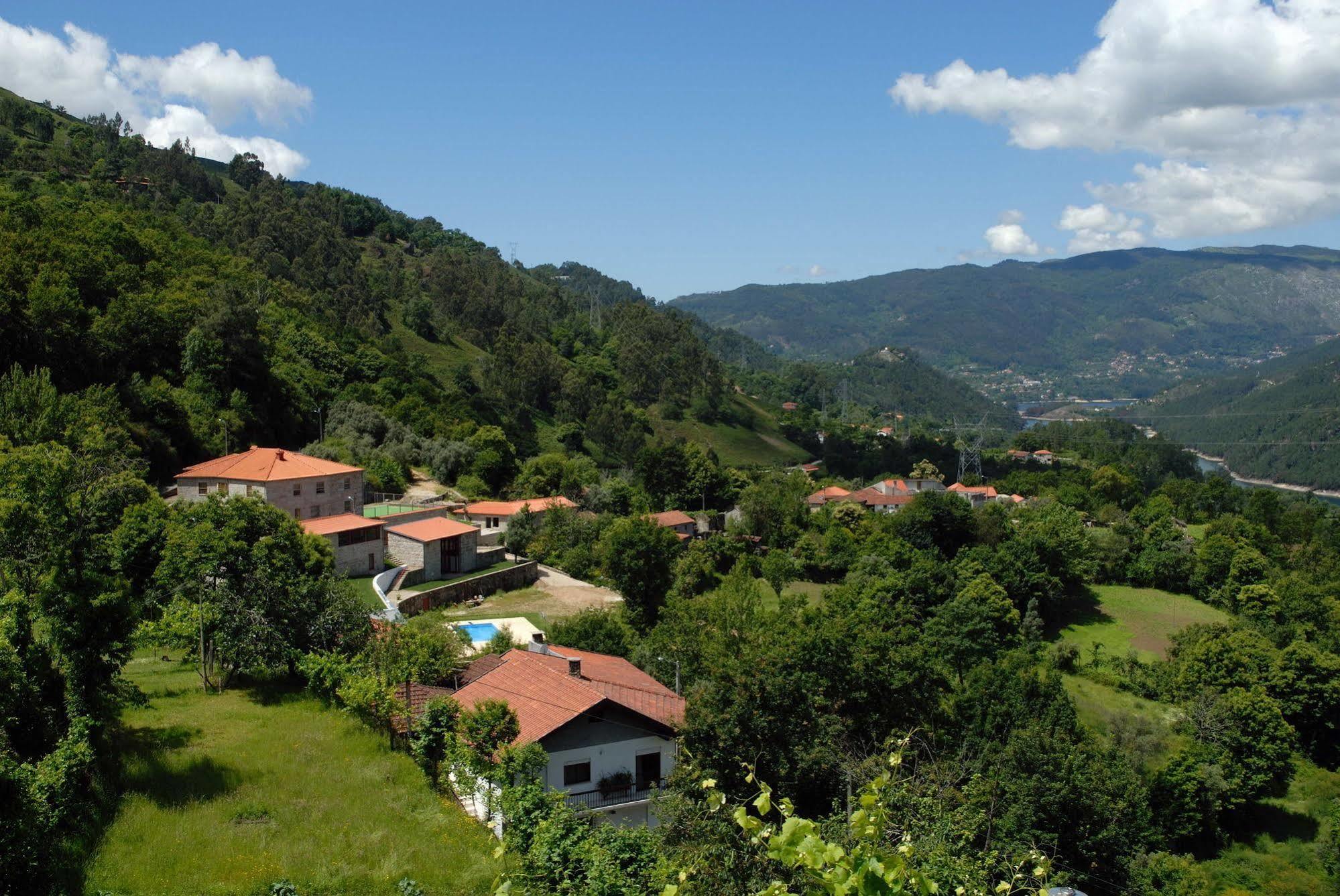 Aldeia Turistica De Louredo Vendégház Vieira do Minho Kültér fotó