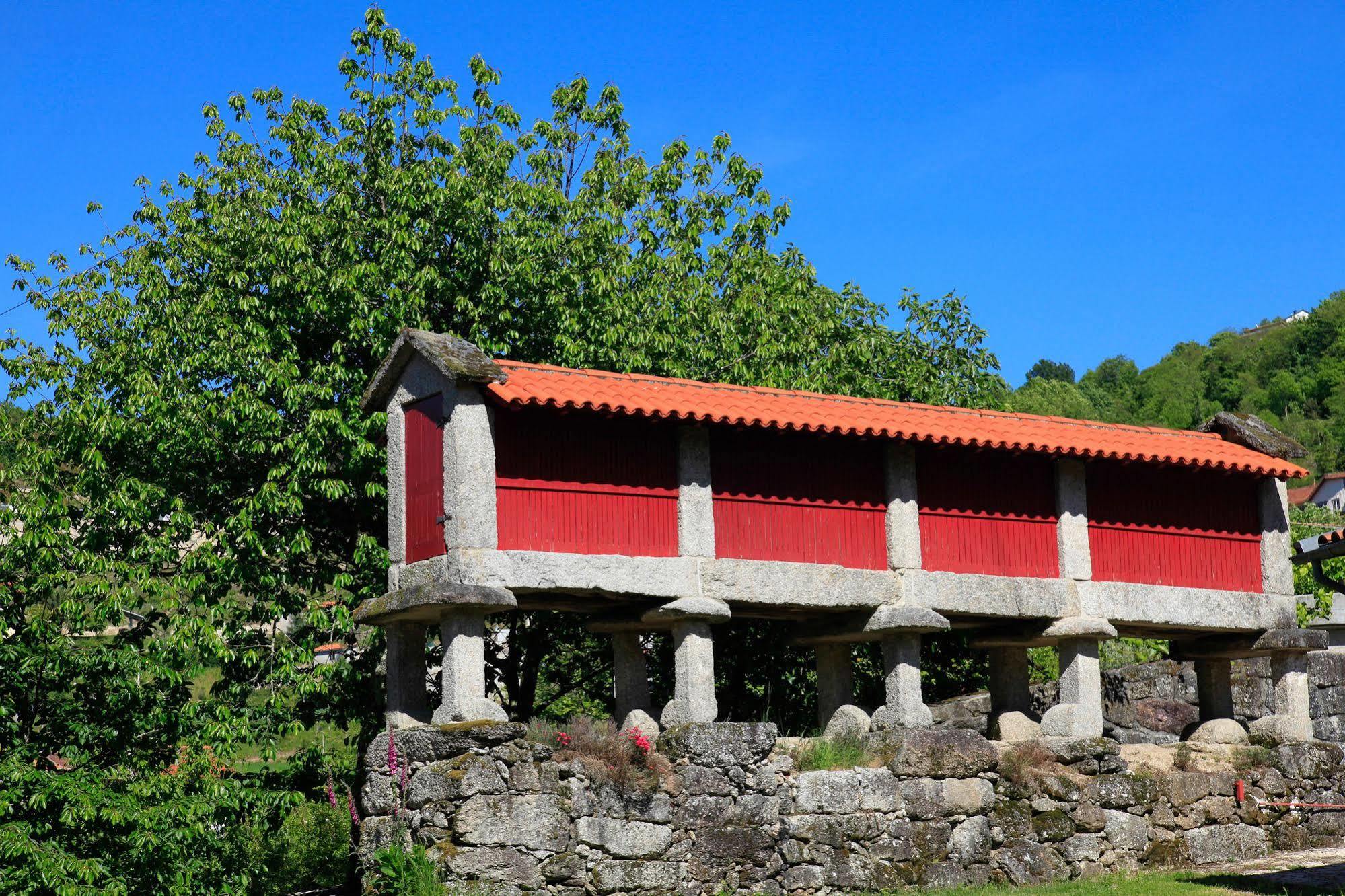 Aldeia Turistica De Louredo Vendégház Vieira do Minho Kültér fotó